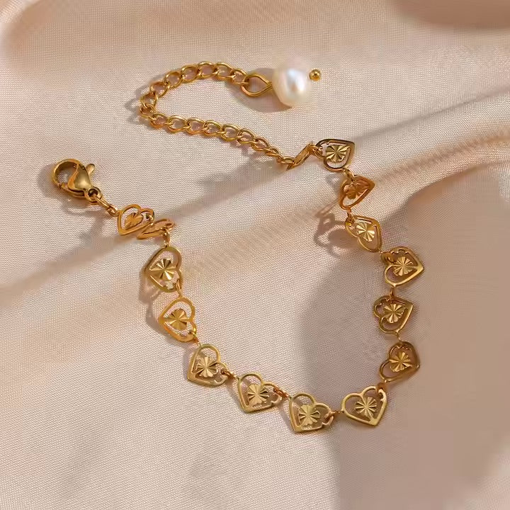 Hollow Out Heart Chain Bracelet