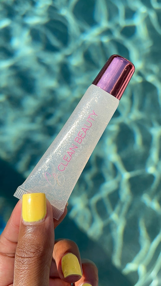 Pucker Up Mosturizing Lip Gloss